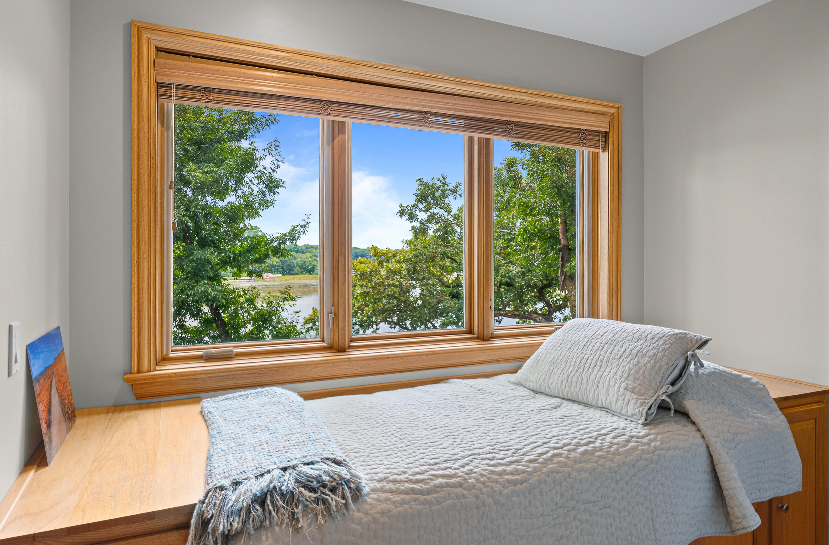 W5647 Forest Road La Grange, WI 53121 - Photo 57 of 97 Reading or Sleeping Nook