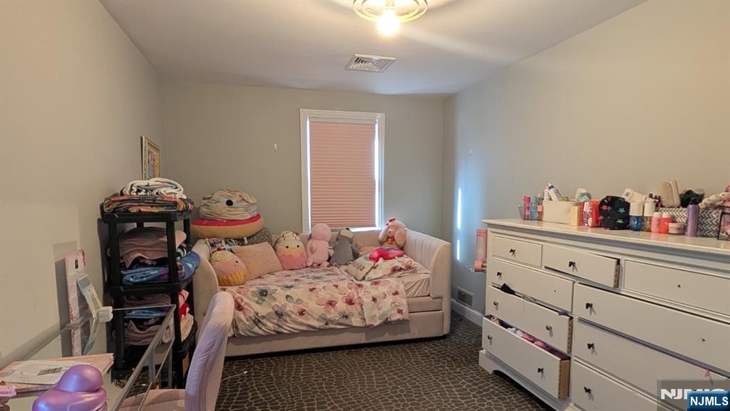 129 Wilbur Road Bergenfield, NJ 07621 - Photo 17 of 21