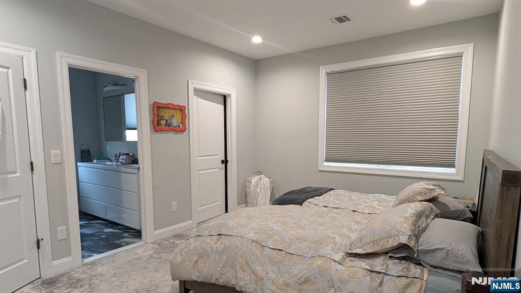 129 Wilbur Road Bergenfield, NJ 07621 - Photo 10 of 21