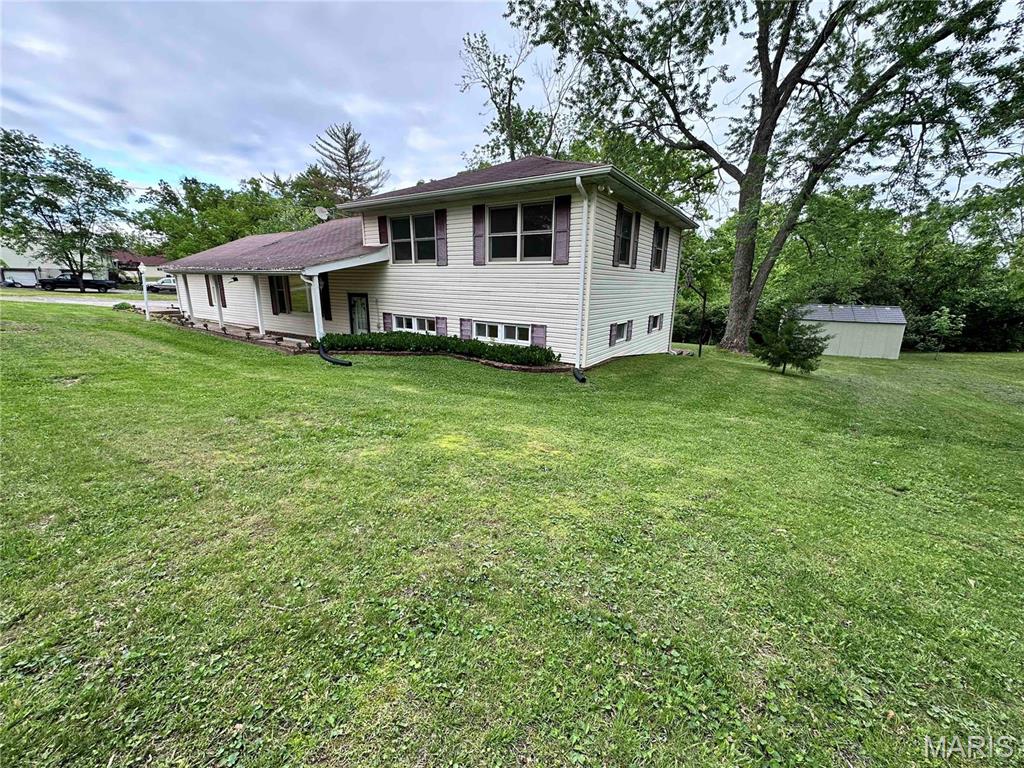 422 Parklane Drive St. Clair, MO 63077 - Photo 19 of 23