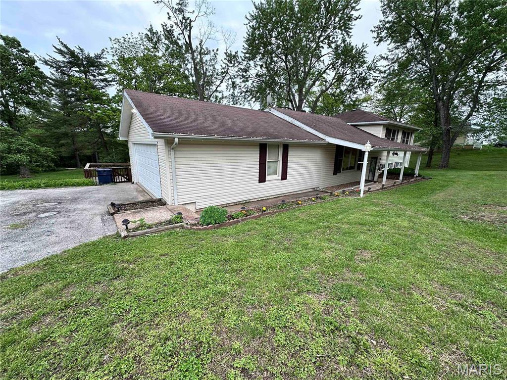 422 Parklane Drive St. Clair, MO 63077 - Photo 20 of 23