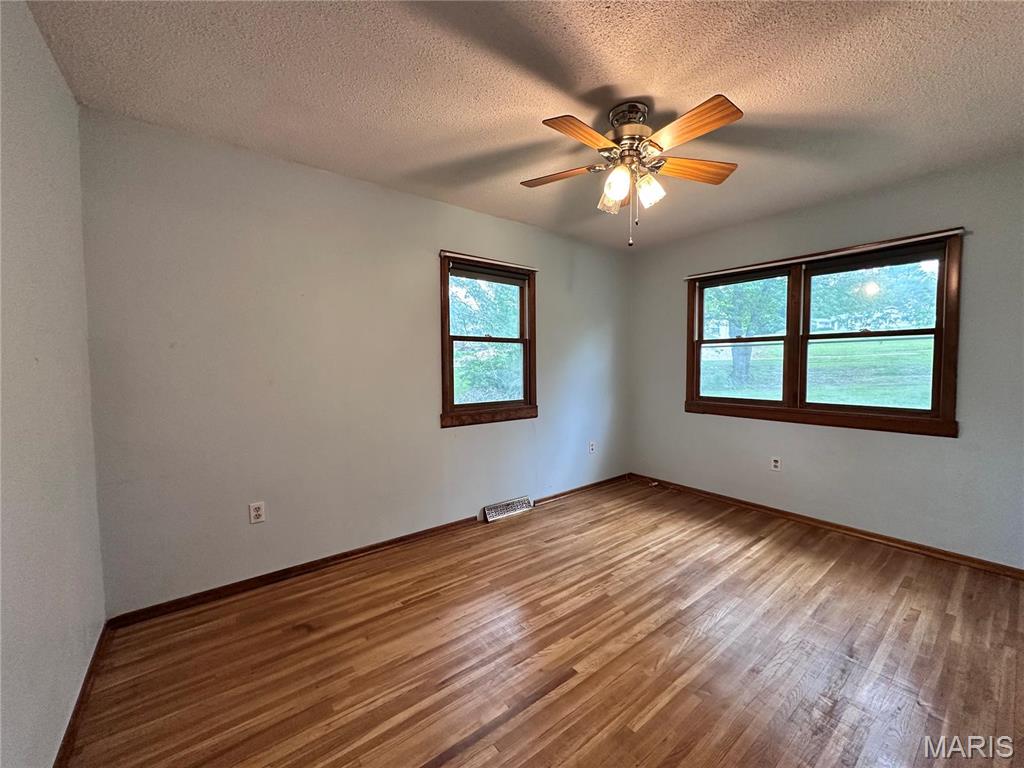 422 Parklane Drive St. Clair, MO 63077 - Photo 9 of 23