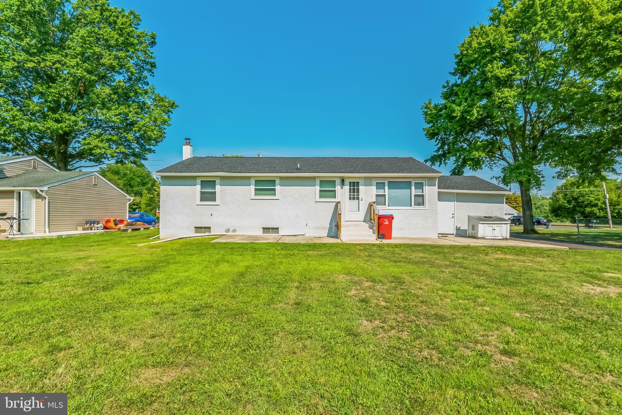 863 Roger Road Warminster, PA 18974 - Photo 28 of 32 Gallery Image 28