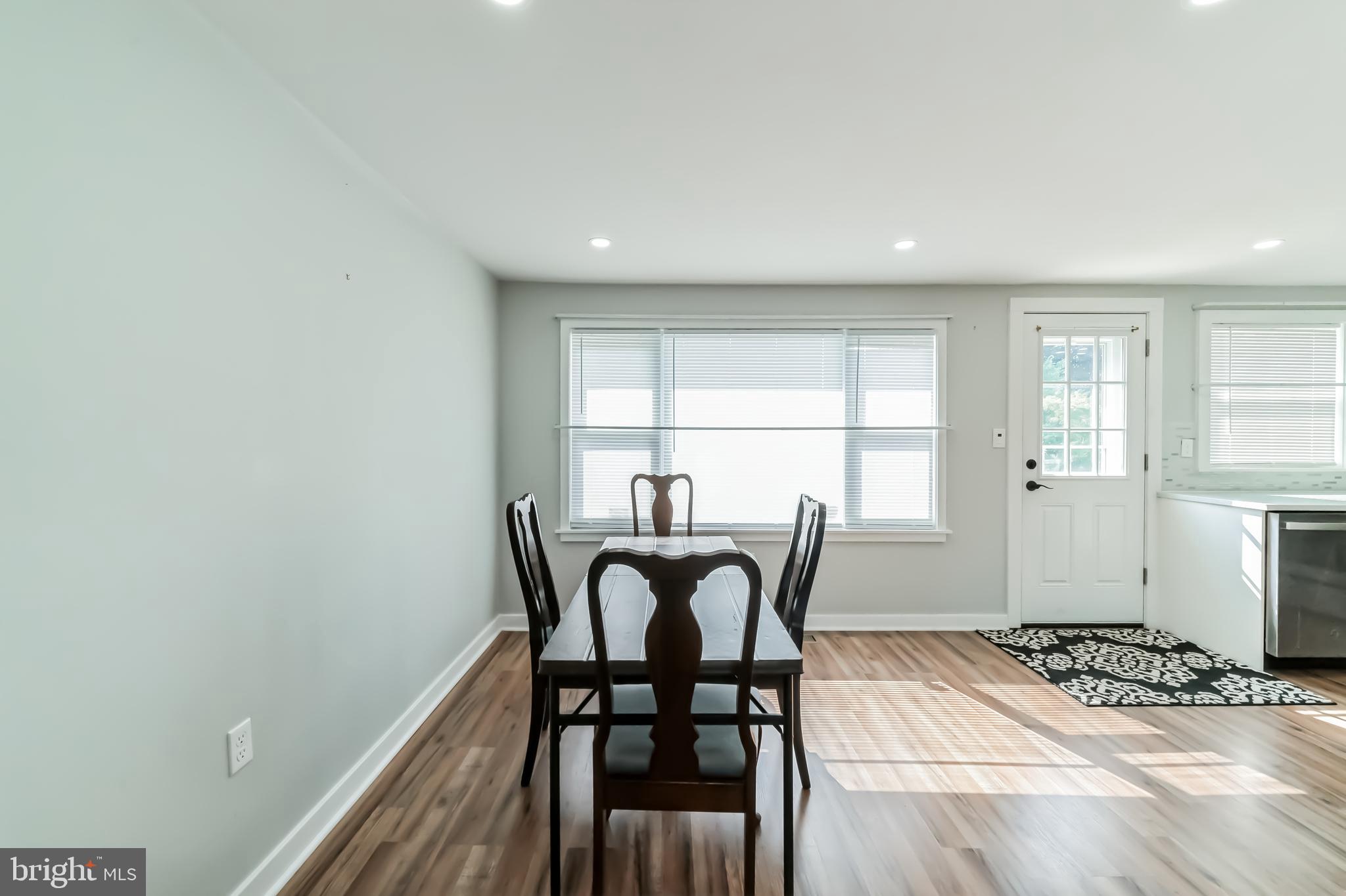 863 Roger Road Warminster, PA 18974 - Photo 5 of 32 Gallery Image 5