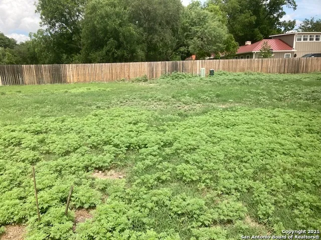 $32,500 | 123 Sutton Place, Unit 17, Uvalde, TX 78801