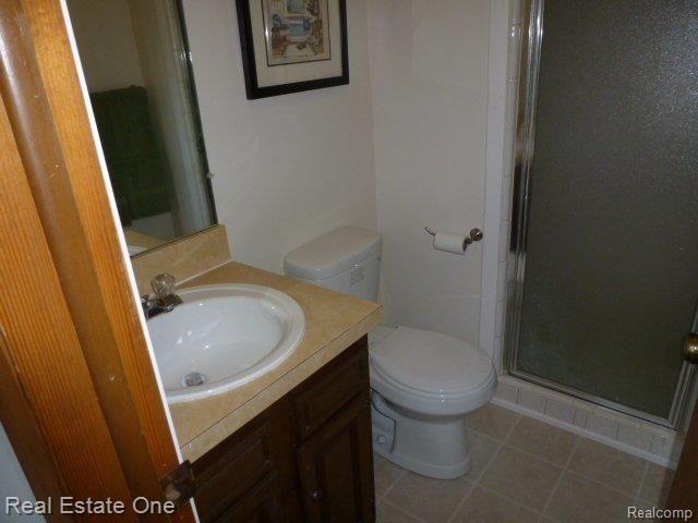 21741 Middlebelt Road New Boston, MI 48164 - Photo 16 of 22 P1010068.JPG