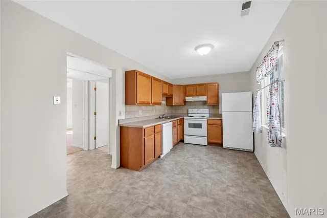 $1,025 | 22 East Rock Creek Manor, Arnold, MO 63010