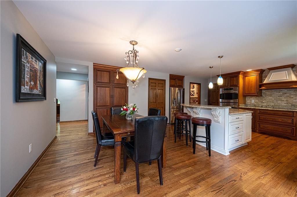 234 Overbrook Road Valencia, PA 16059 - Photo 7 of 25 Breakfast area.