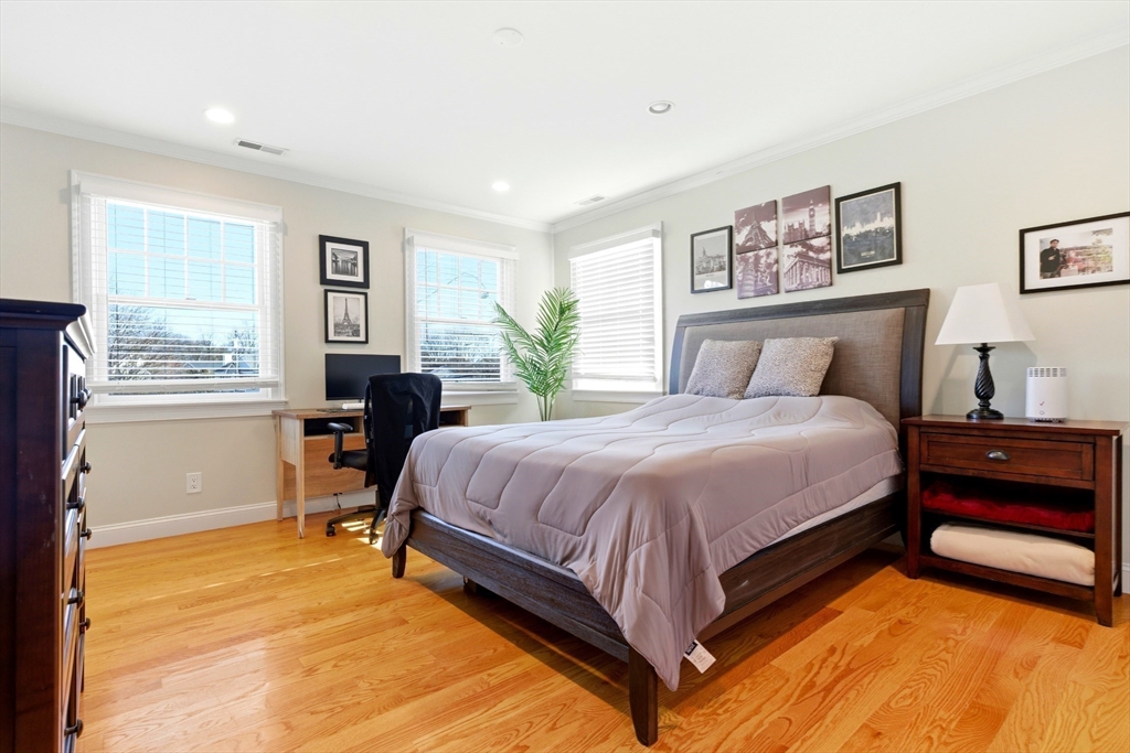 90 McCarthy Road Newton, MA 02459 - Photo 16 of 41