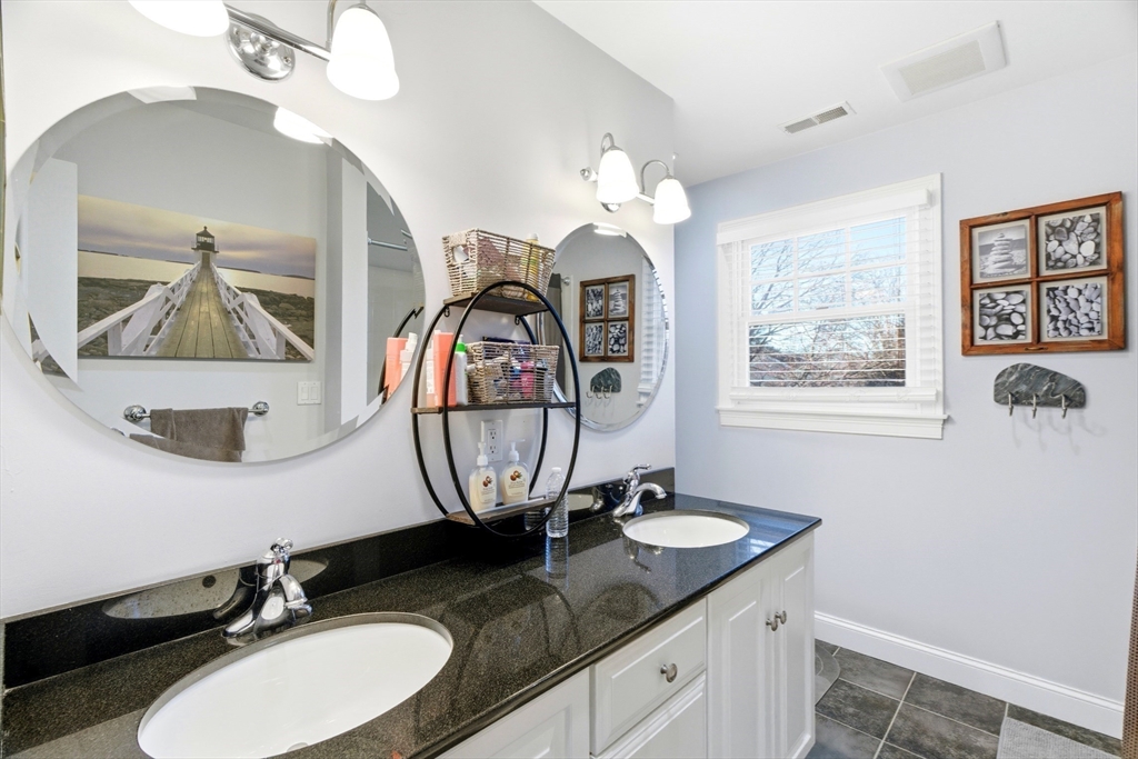 90 McCarthy Road Newton, MA 02459 - Photo 17 of 41