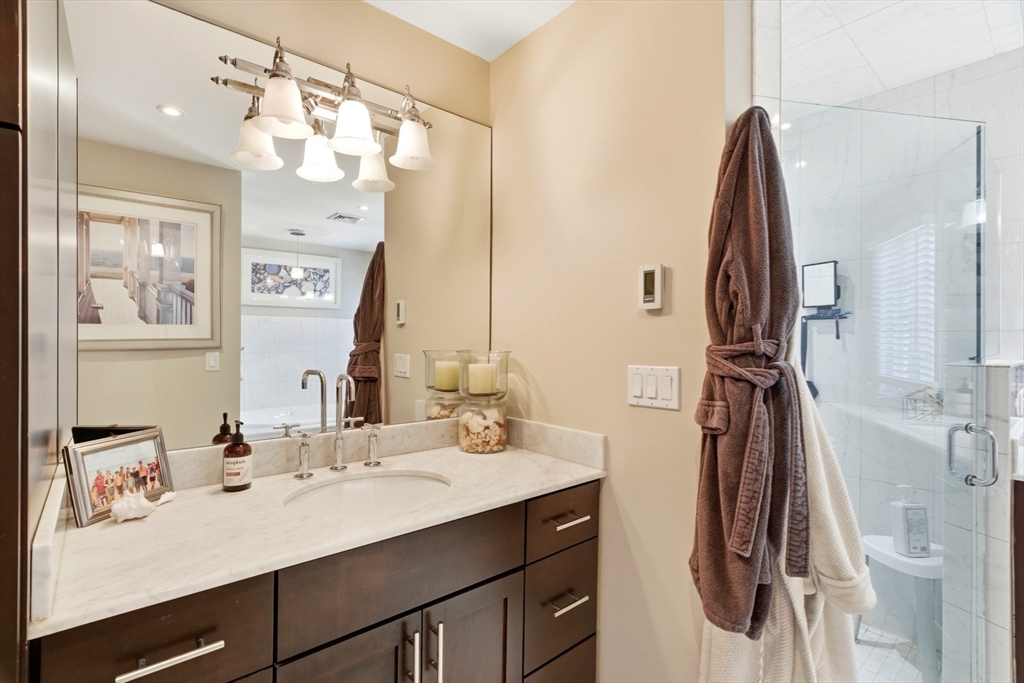 90 McCarthy Road Newton, MA 02459 - Photo 21 of 41