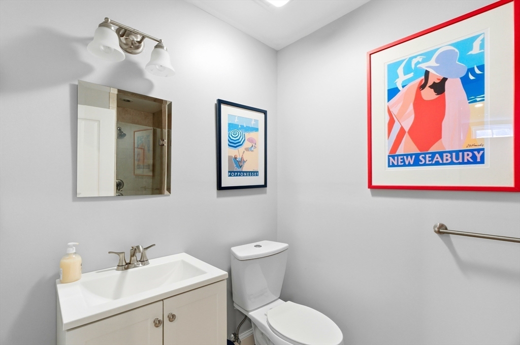 90 McCarthy Road Newton, MA 02459 - Photo 36 of 41