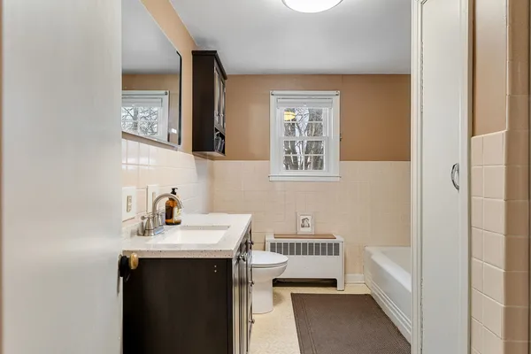$749,000 | 19 Woodlawn Road, Burlington, VT 05408