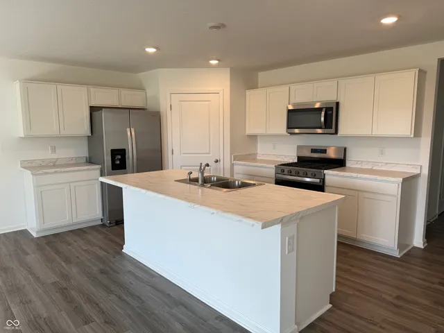 $2,000 | 6105 Card Boulevard, Indianapolis, IN 46221