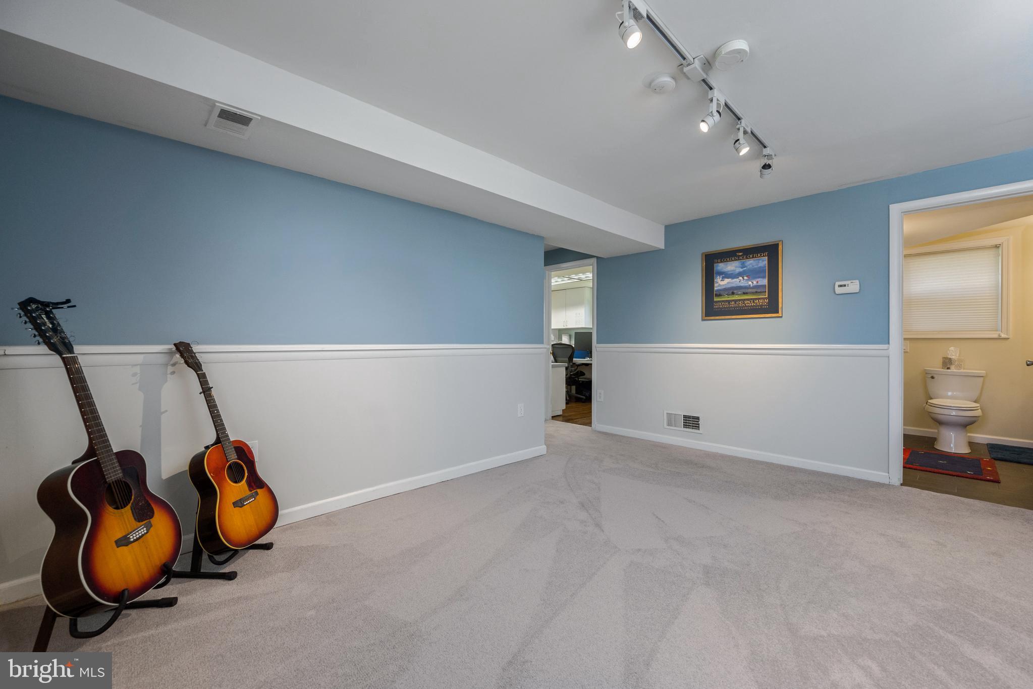 217 Rollingfield Road Catonsville, MD 21228 - Photo 30 of 40 rec room