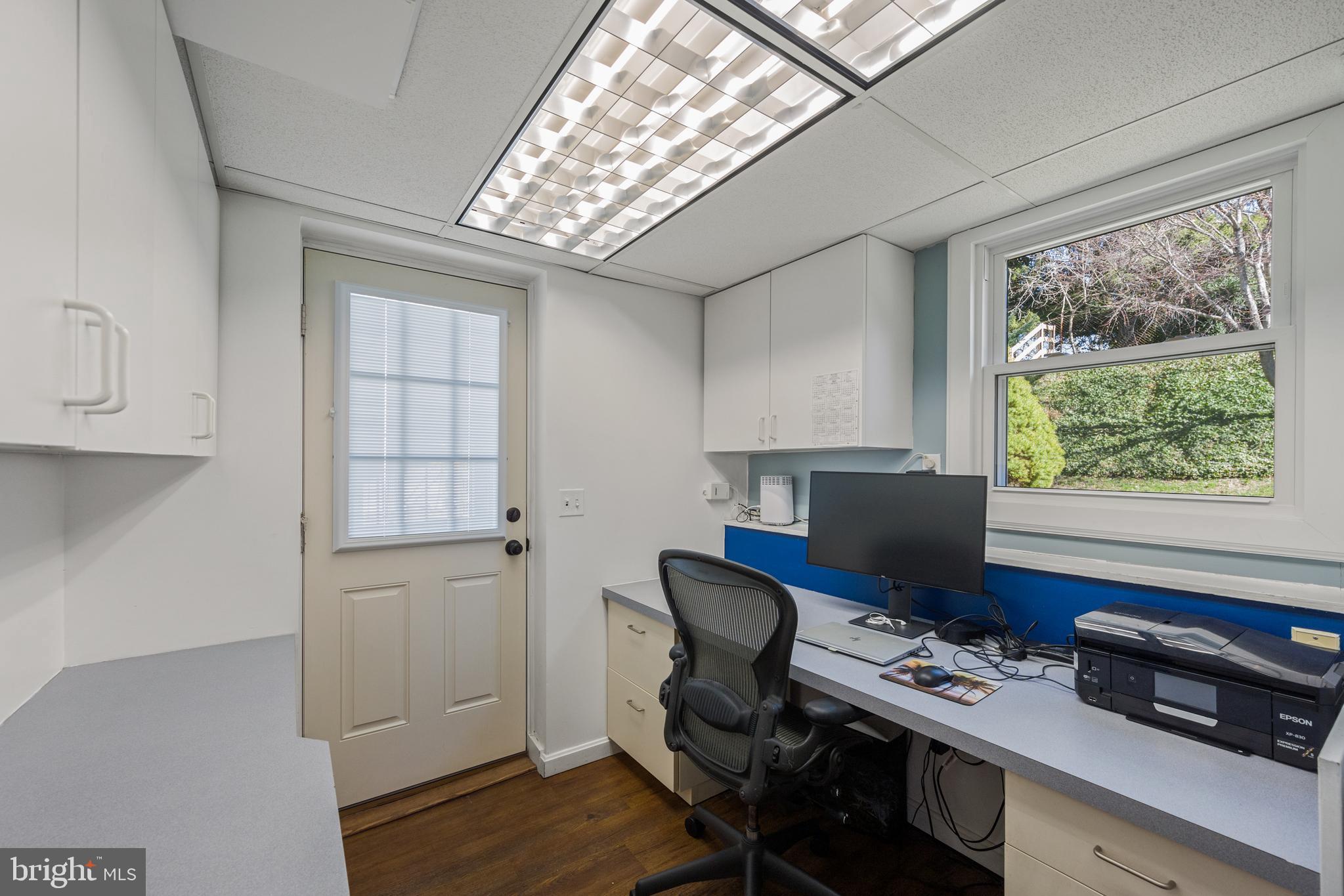 217 Rollingfield Road Catonsville, MD 21228 - Photo 32 of 40 office