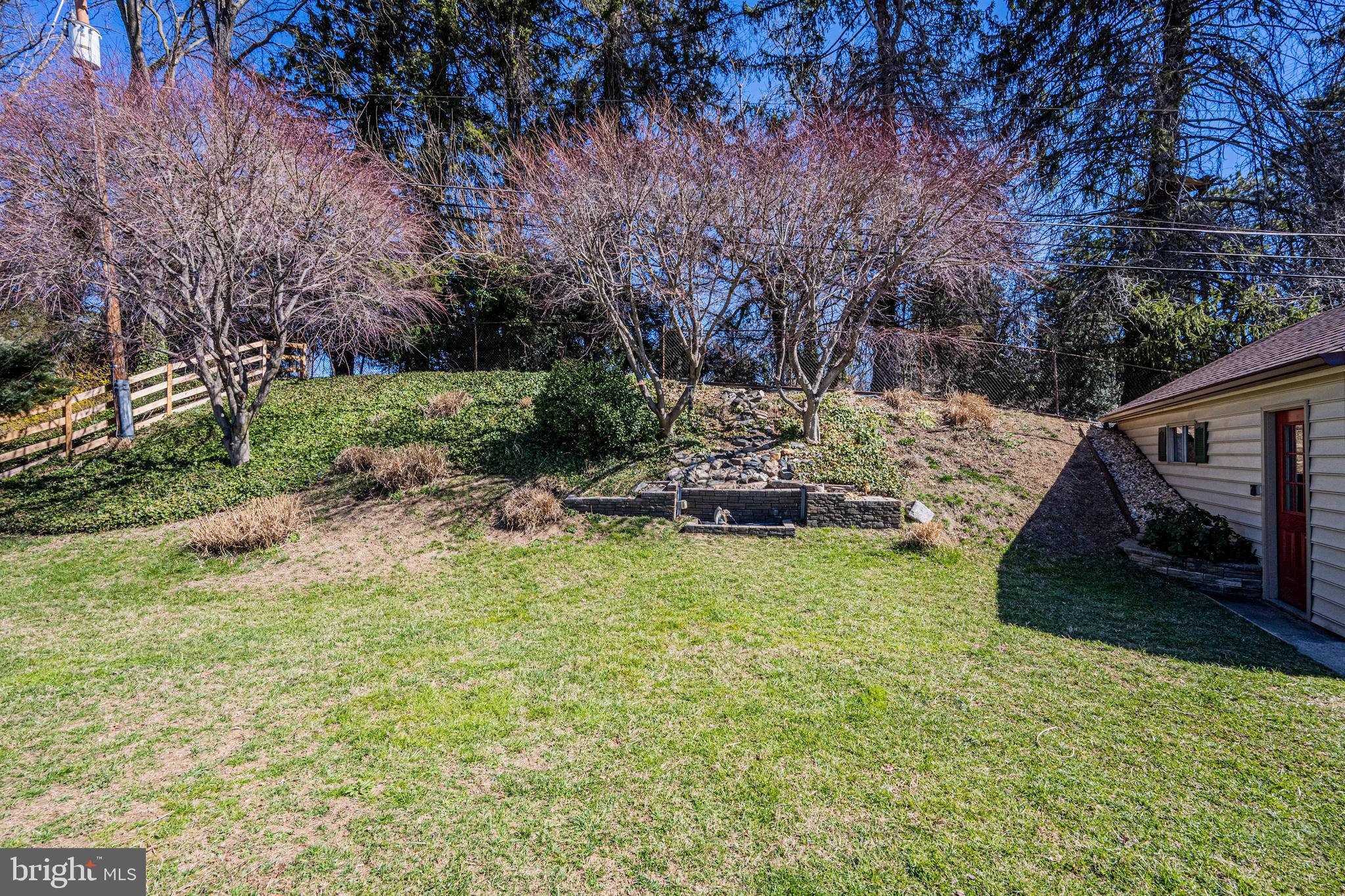 217 Rollingfield Road Catonsville, MD 21228 - Photo 37 of 40 rear yard