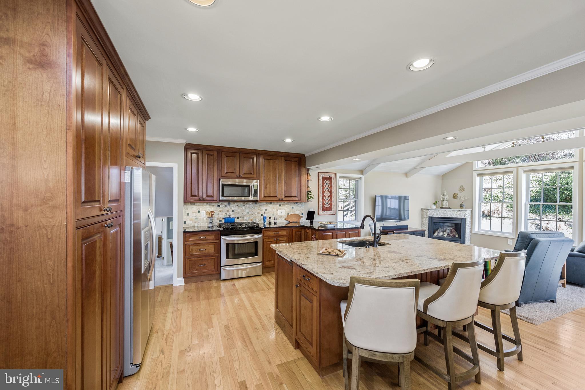 217 Rollingfield Road Catonsville, MD 21228 - Photo 9 of 40 kitchen