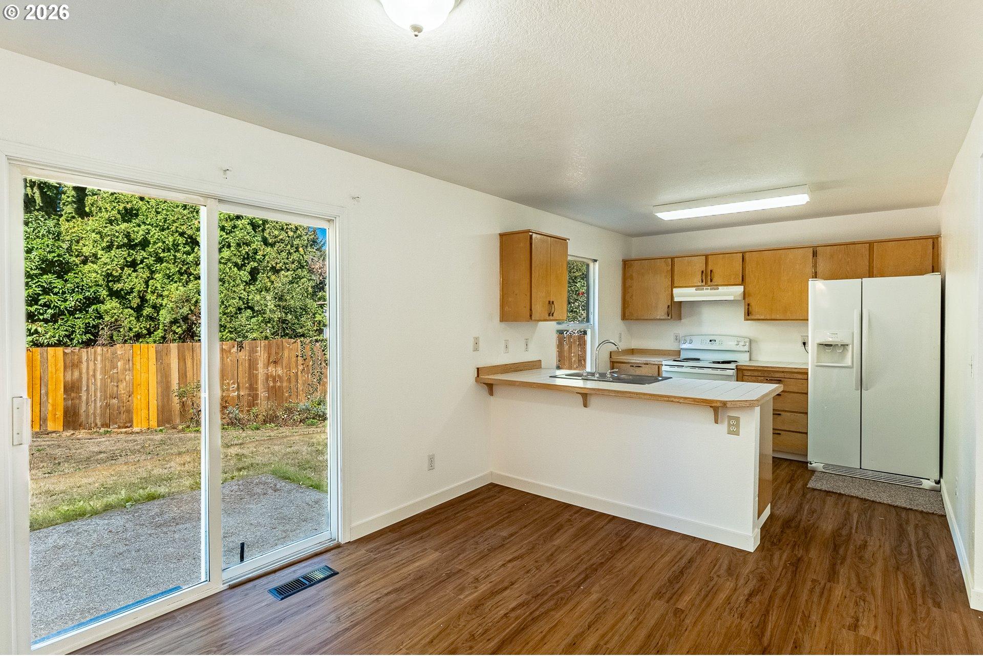 4465 Southwest Appletree Place Beaverton, OR 97078 - Photo 9 of 16 Gallery Image 9