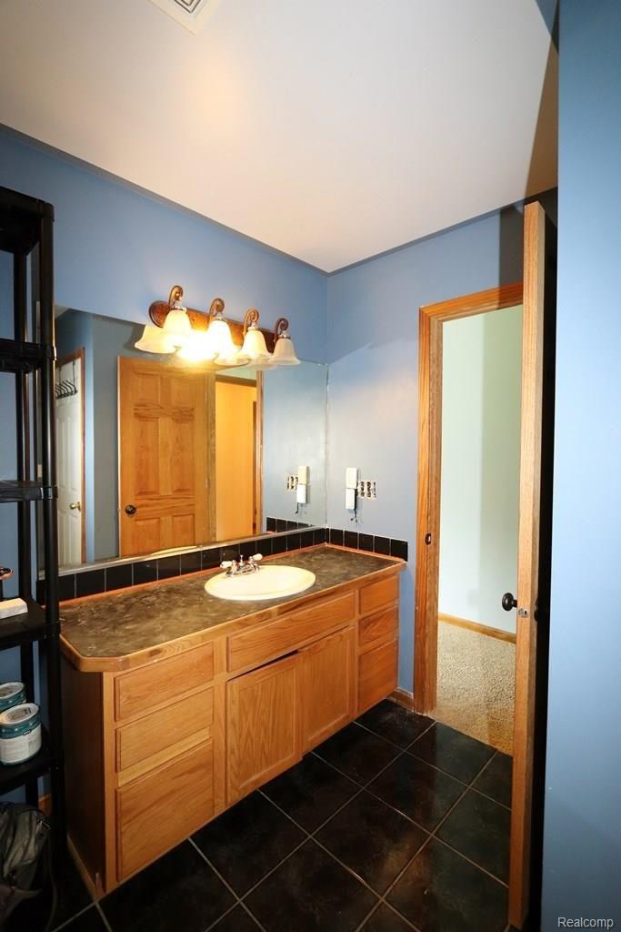 5135 Duffield Road Swartz Creek, MI 48473 - Photo 18 of 49 IMG_1245.JPG