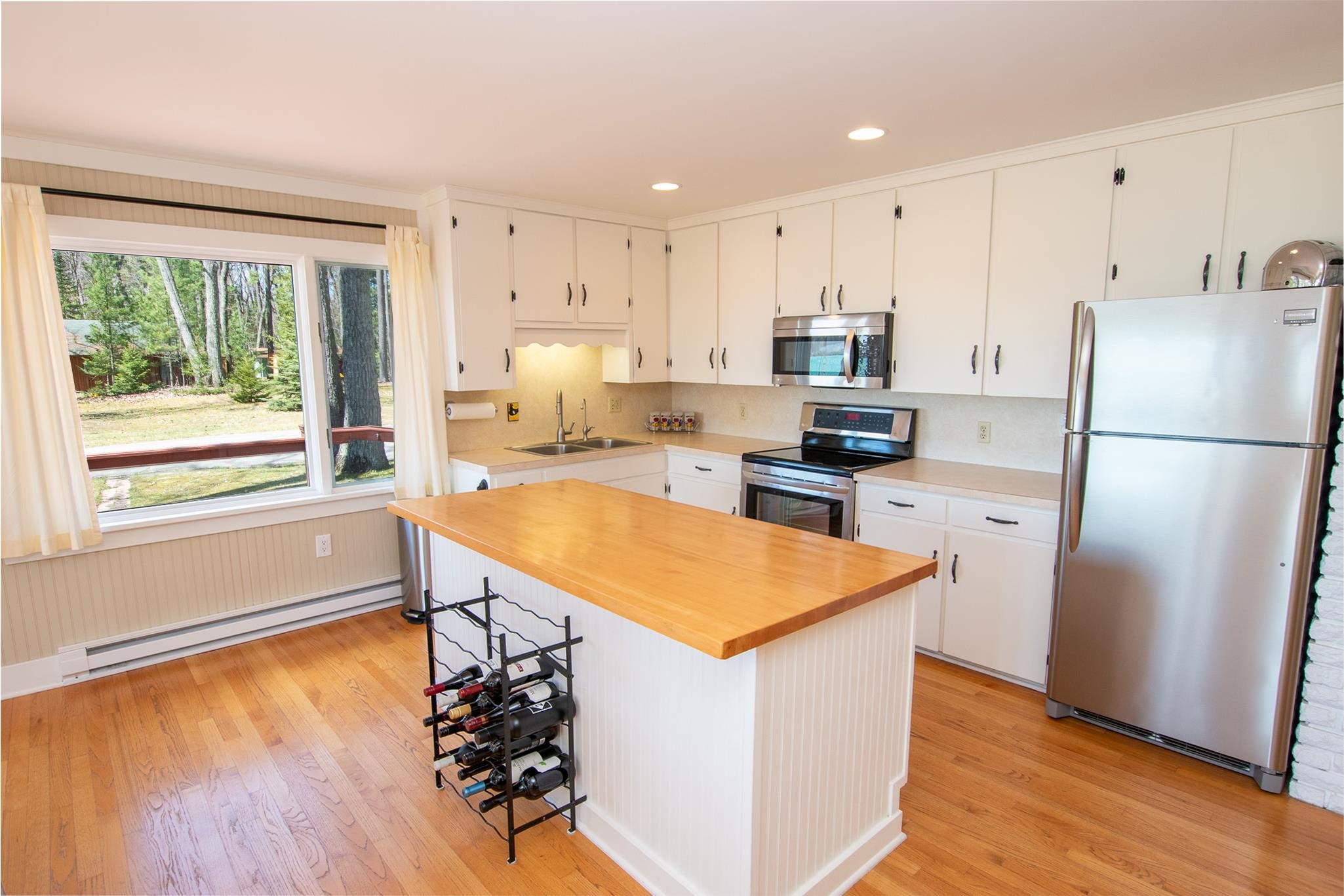3784 South Lee Point Road Suttons Bay, MI 49682 - Photo 25 of 65