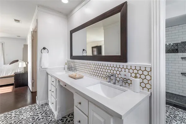 $549,900 | 2906 Pacific Court, Irving, TX 75062