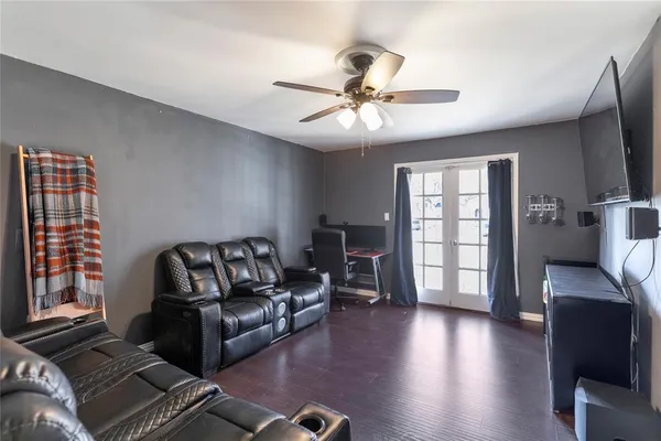 $549,900 | 2906 Pacific Court, Irving, TX 75062