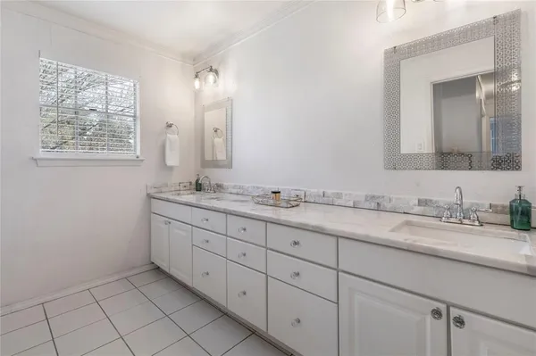 $549,900 | 2906 Pacific Court, Irving, TX 75062