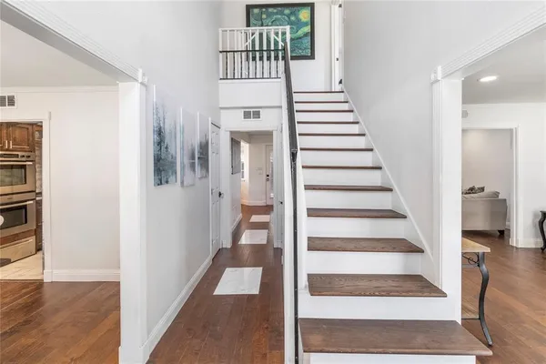 $549,900 | 2906 Pacific Court, Irving, TX 75062