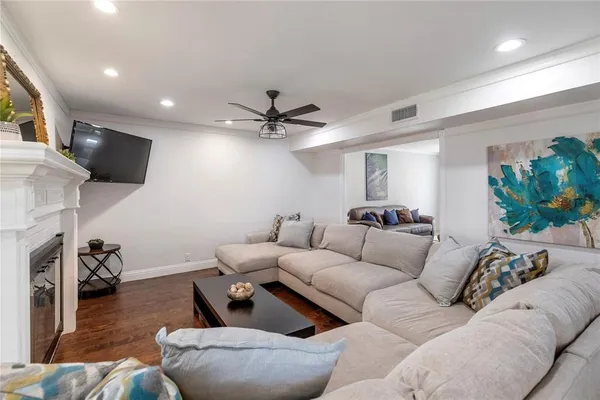 $549,900 | 2906 Pacific Court, Irving, TX 75062