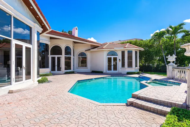 $9,500,000 | 159 Coconut Palm Road, Boca Raton, FL 33432