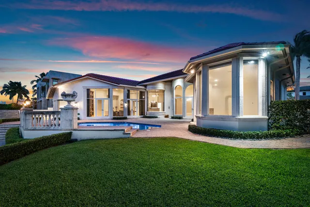 $9,500,000 | 159 Coconut Palm Road, Boca Raton, FL 33432
