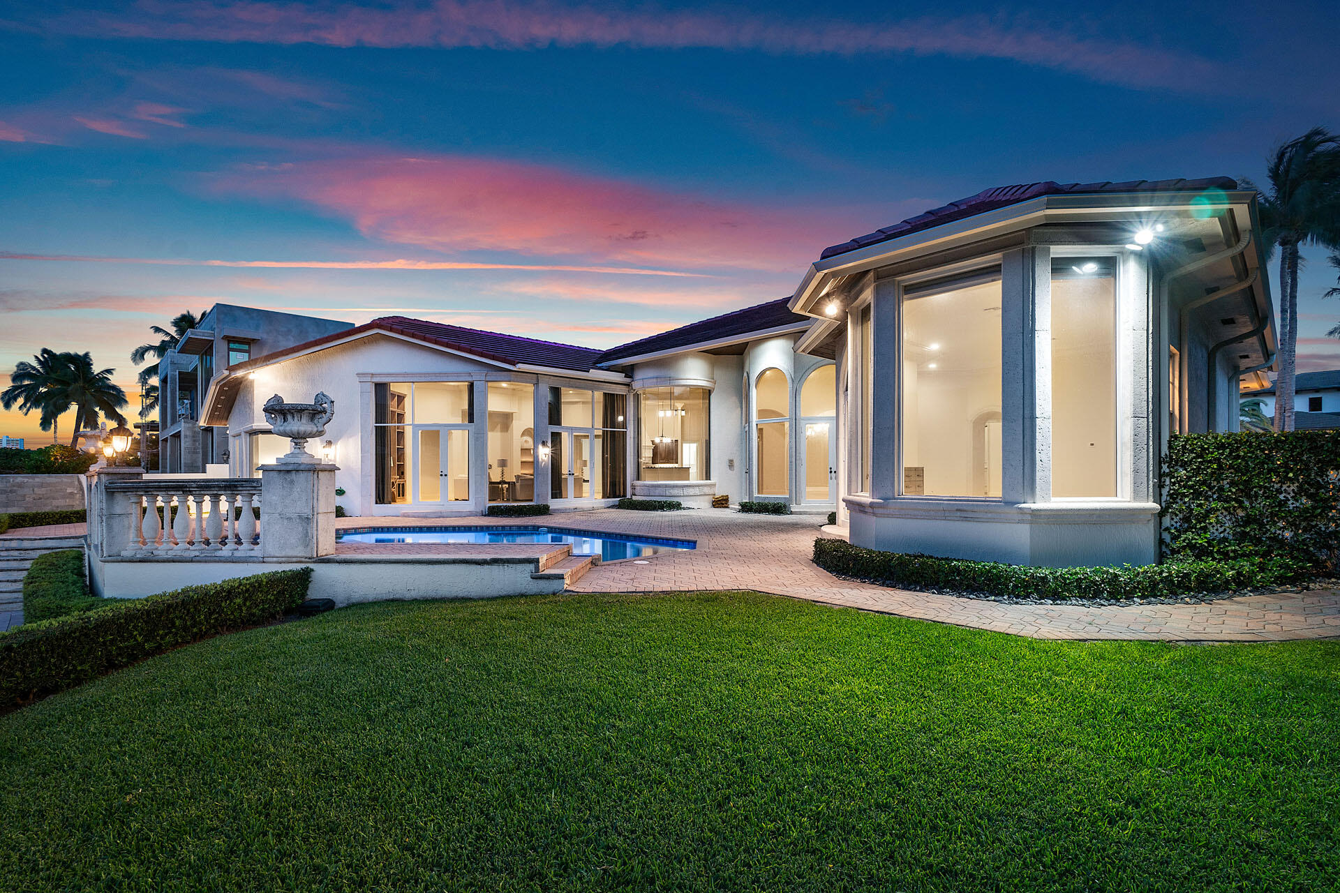 159 Coconut Palm Road Boca Raton, FL 33432 - Photo 4 of 60 159_W_Coconut_Palm_Road_Dusk_07