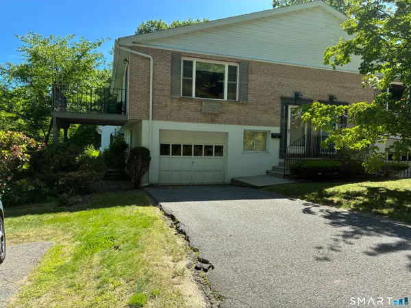 $189,900 | 104 Queens Road, Unit K104, Torrington, CT 06790