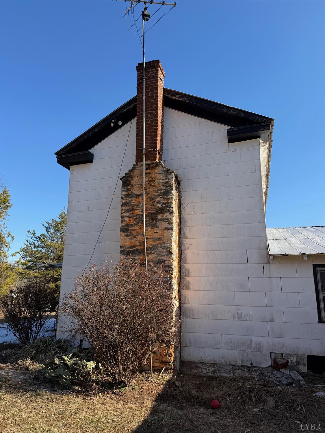 1034 Double Bridges Road Spout Spring, VA 24593 - Photo 9 of 15 Gallery Image 9