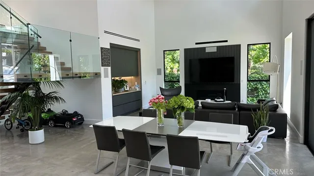 $1,475,000 | 1400 East Palm Street, Altadena, CA 91001