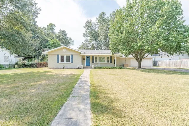 $175,900 | 237 Peterman Street, Marksville, LA 71351