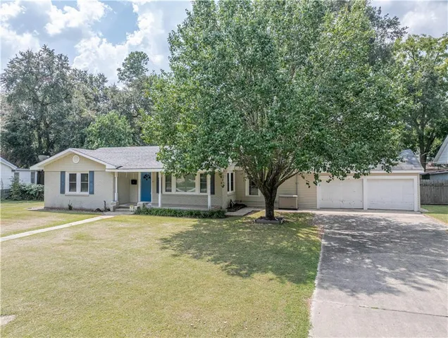 $175,900 | 237 Peterman Street, Marksville, LA 71351