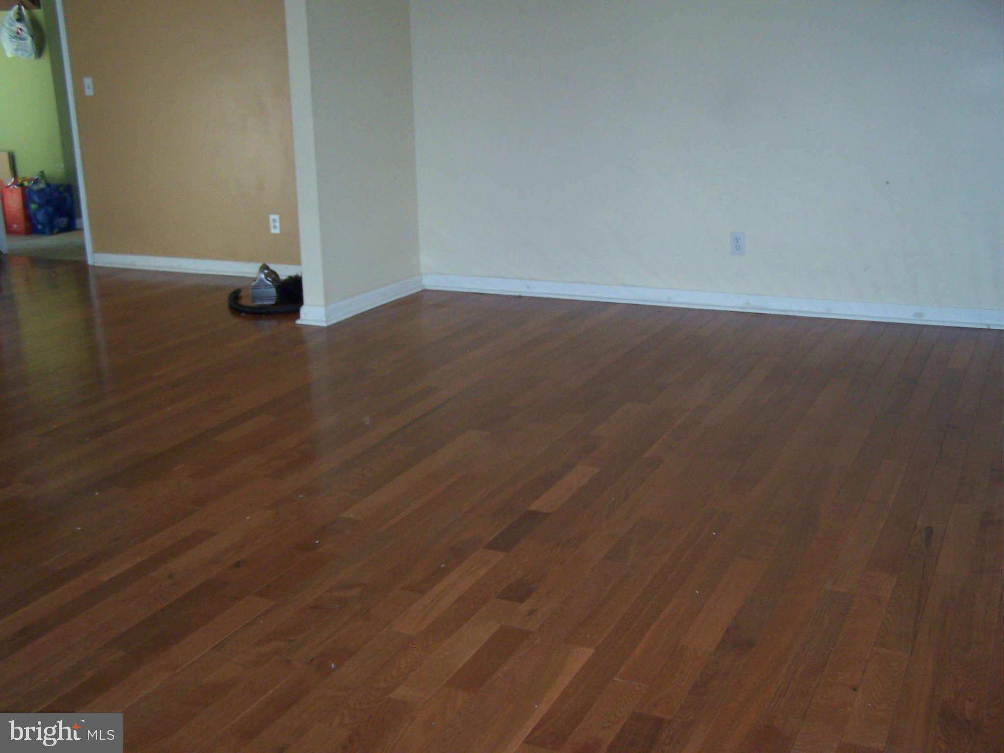 775 Stinchcomb Road Severna Park, MD 21146 - Photo 4 of 15 Living Room