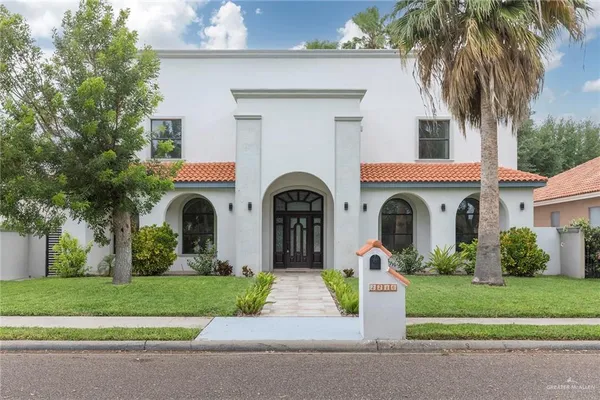 $590,000 | 2216 South 45th Street, McAllen, TX 78503