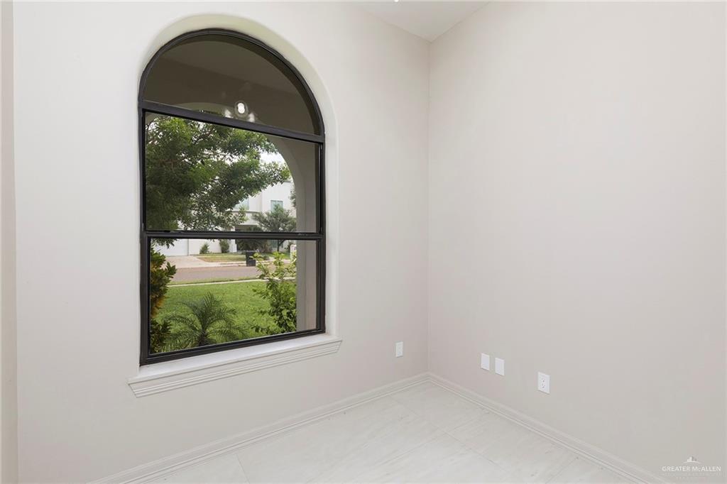 2216 South 45th Street McAllen, TX 78503 - Photo 15 of 40 an empty room with a window