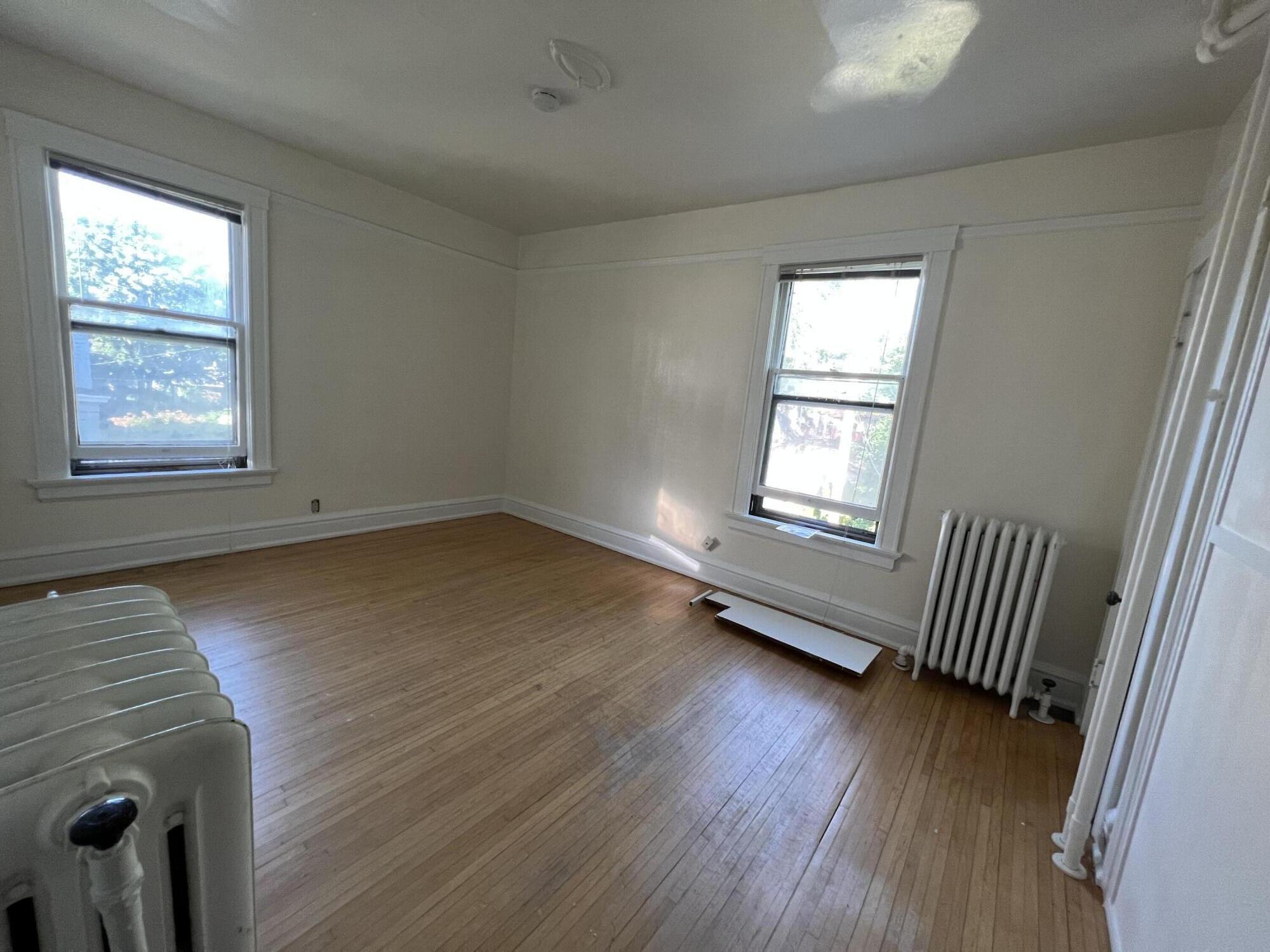 2704 North Hackett Avenue Milwaukee, WI 53211 - Photo 24 of 31 2704 9 1 New