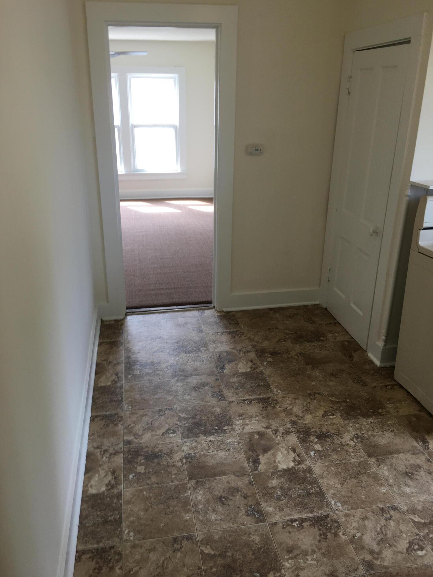 2704 North Hackett Avenue Milwaukee, WI 53211 - Photo 27 of 31 2704 10 kit