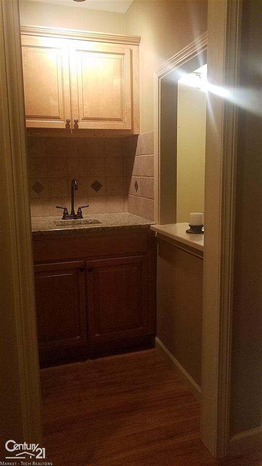 737 Oak Brook Ridge Drive Rochester, MI 48307 - Photo 31 of 34 31335780-31.JPG