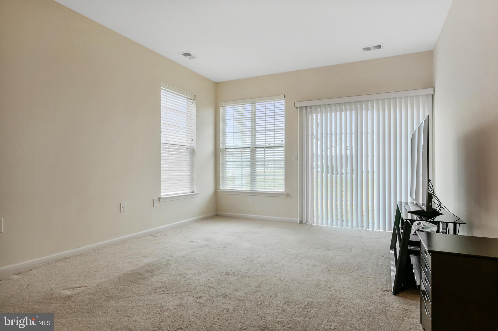 101 Raphael Court Williamstown, NJ 08094 - Photo 11 of 28