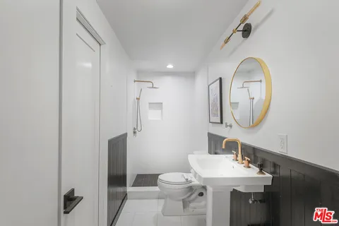 $1,500,000 | 9806 Hannum Drive, Los Angeles, CA 90034