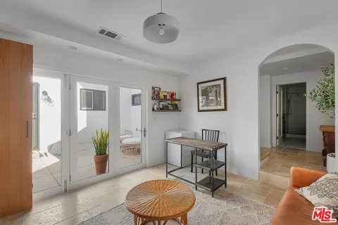 $1,500,000 | 9806 Hannum Drive, Los Angeles, CA 90034