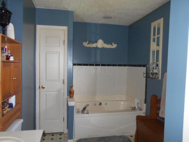 6944 Moon Evans Road Jeffersonville, OH 43128 - Photo 17 of 26