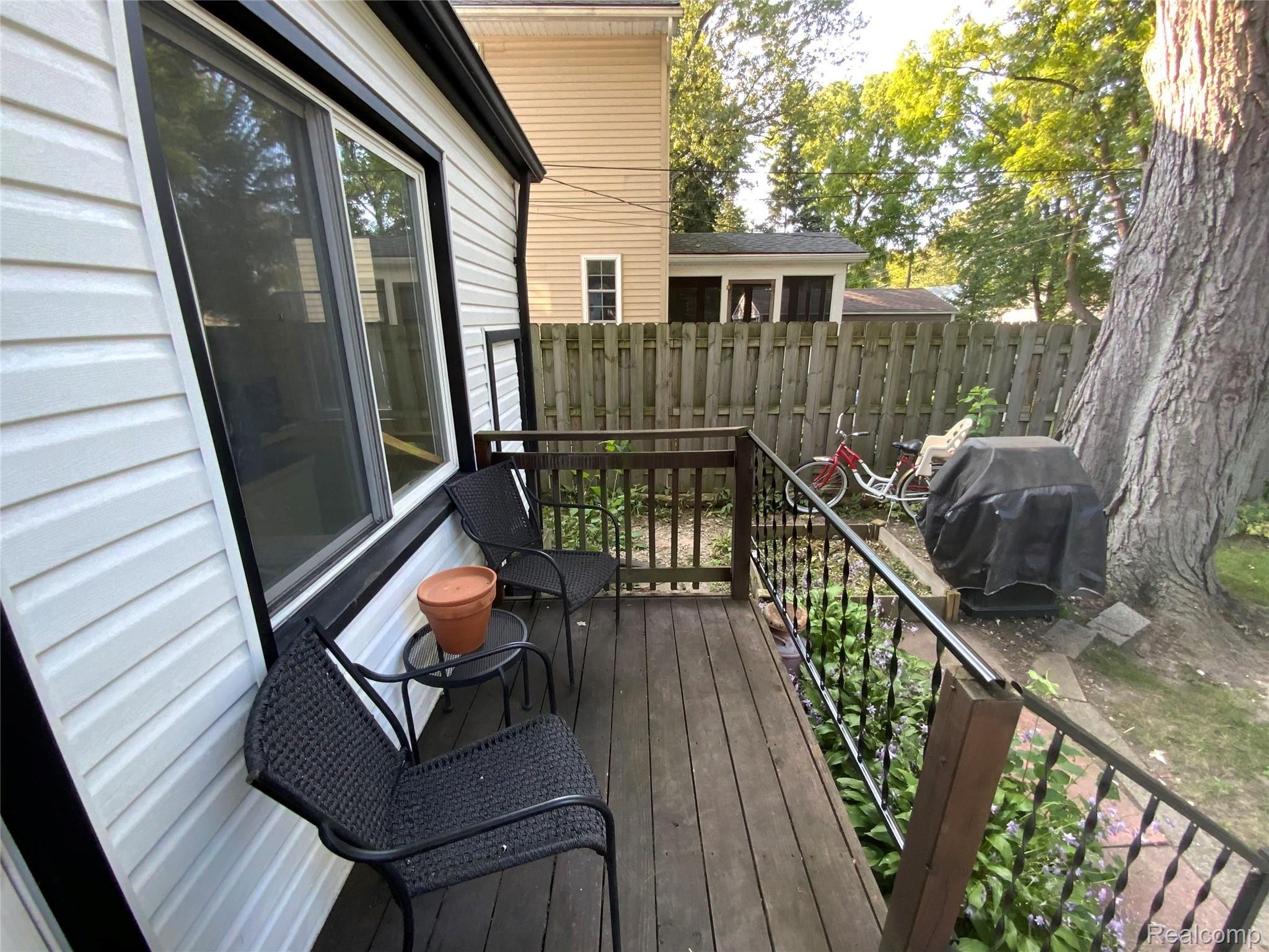 2152 Roslyn Road Grosse Pointe, MI 48236 - Photo 31 of 41 Photo Sep 21, 5 10 10 PM.jpg