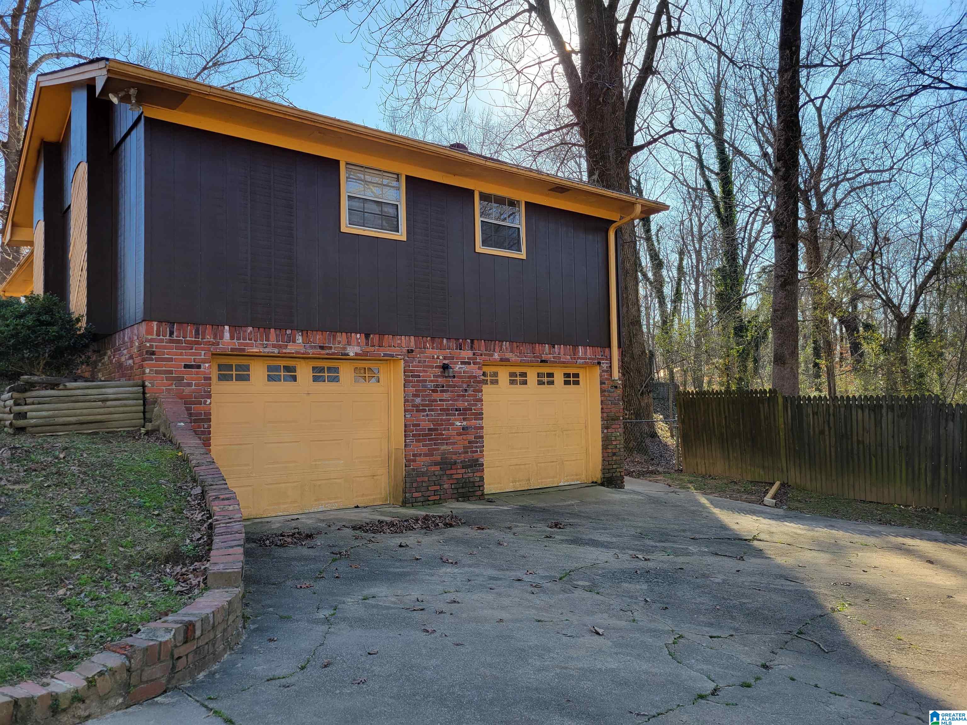 932 Longview Circle Adamsville, AL 35005 - Photo 4 of 15